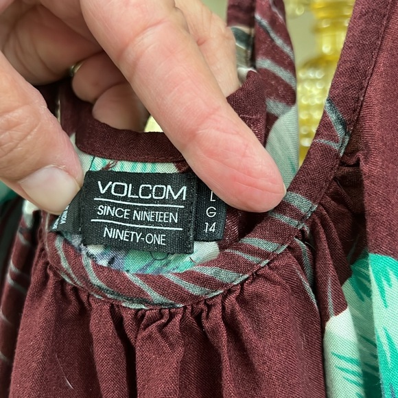 Volcom Sundress Size Large - Picture 3 of 4